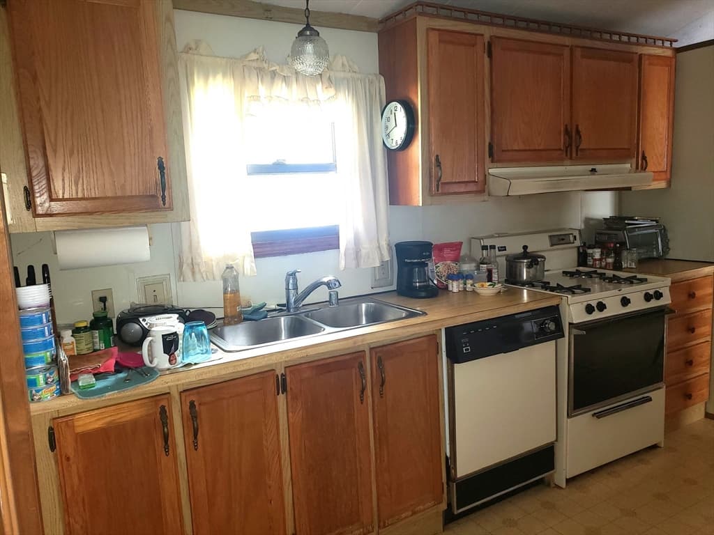 15 Holly Hill Lane photo 2