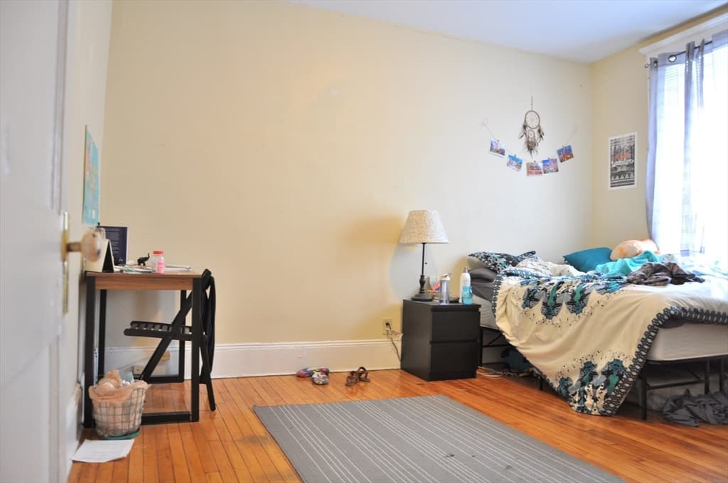 30 Glenville Ave #1 photo 3
