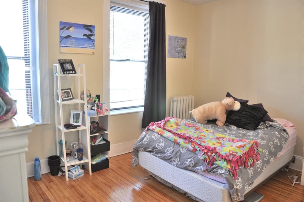 30 Glenville Ave #1