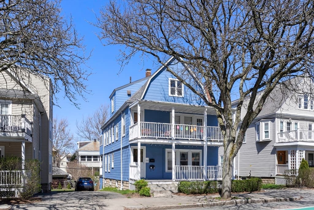 929 Broadway photo 2