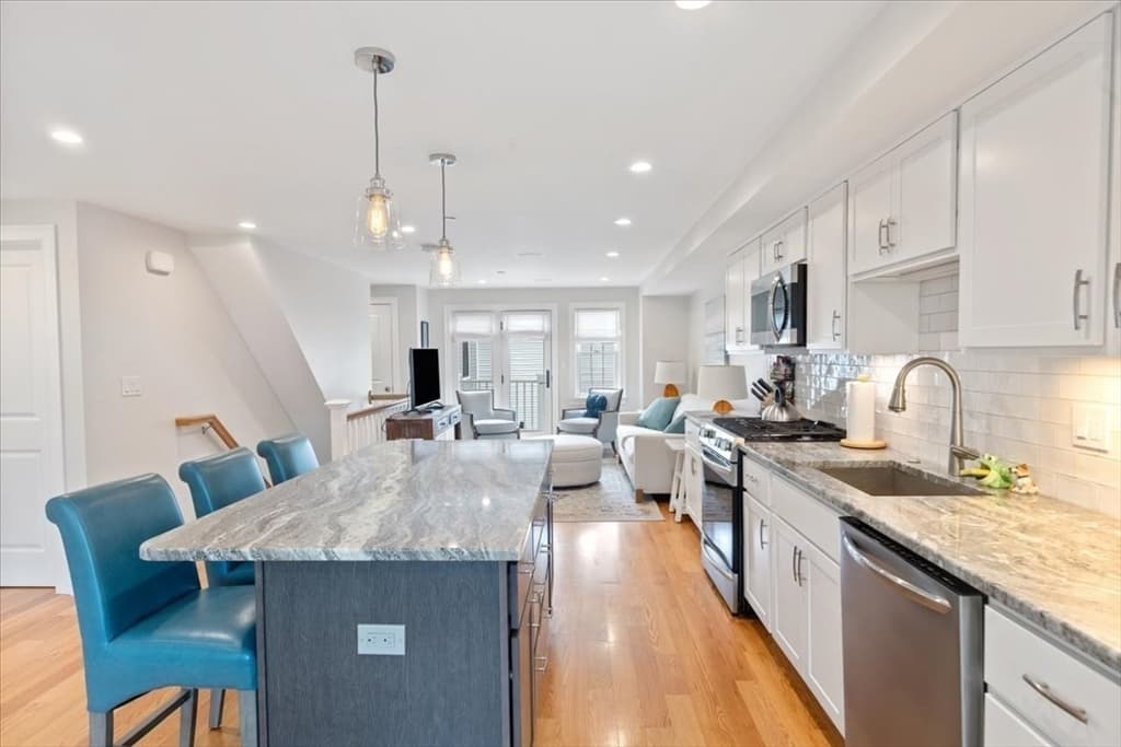 23 Washington St #4