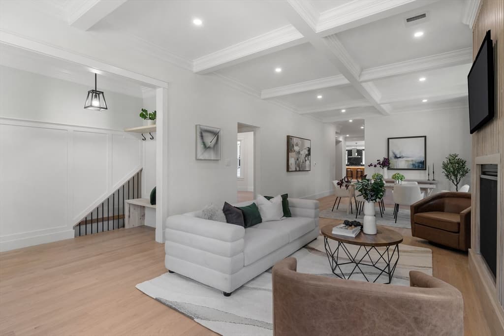 91 Hillside Ave #1 photo 3