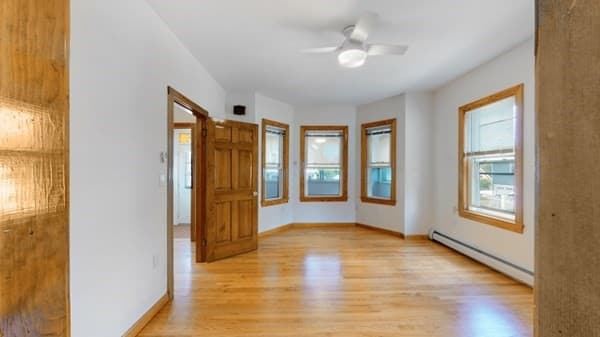 9 Crandall St photo 5