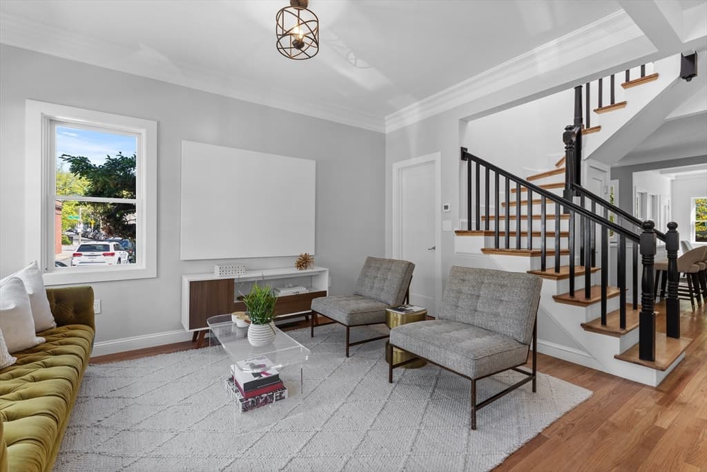 257 Emerson Street photo 2