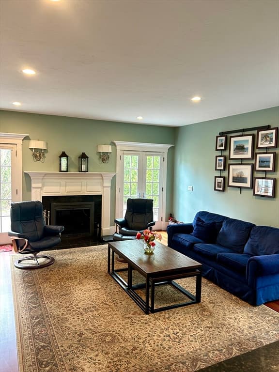 59 Manor Ave. photo 2