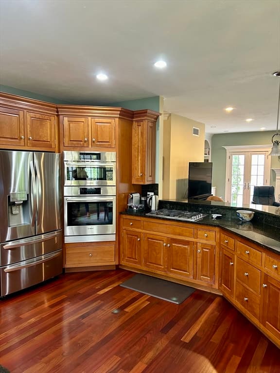 59 Manor Ave. photo 3
