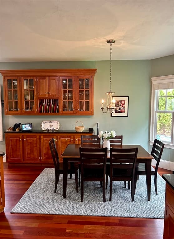 59 Manor Ave. photo 4