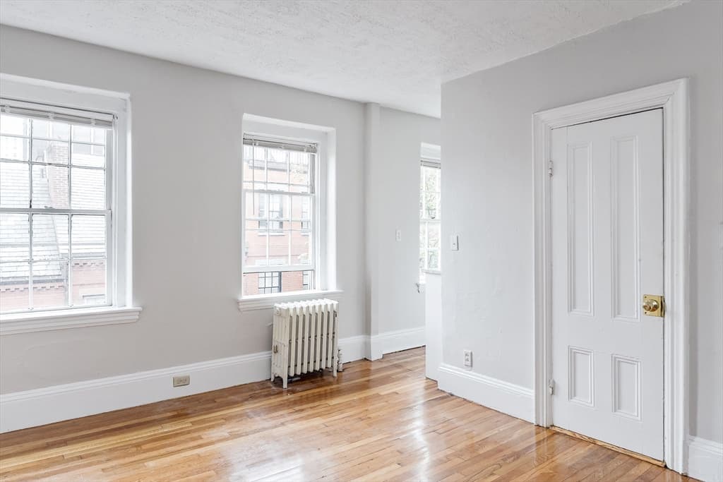 47 S Russell St #4 photo 5