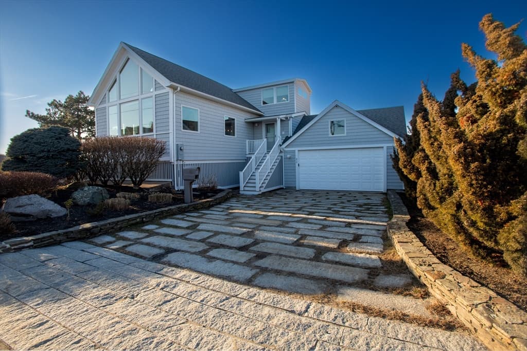 42 Willow Road photo 2