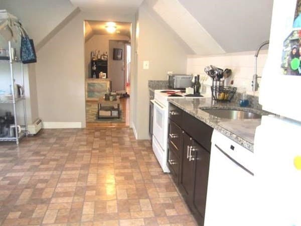 574 Hyde Park Ave #3