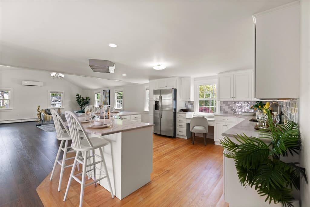 2-4 Franconia Ave #4 photo 3
