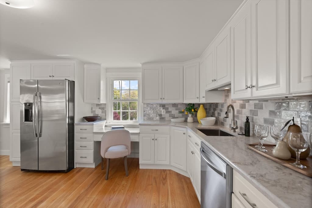 2-4 Franconia Ave #4 photo 4