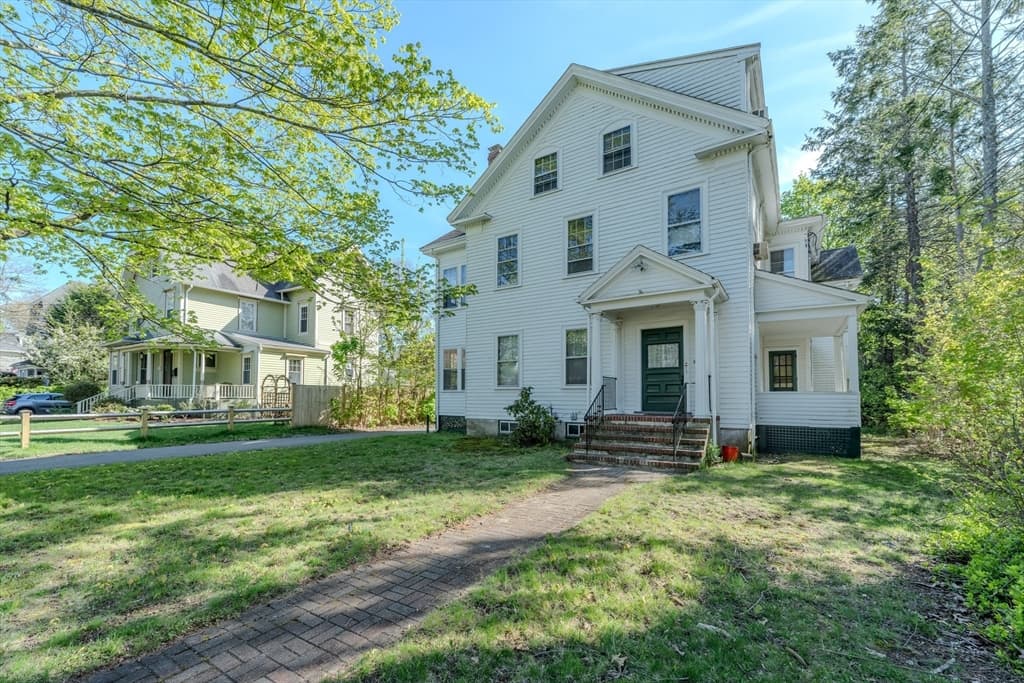 88 Central St