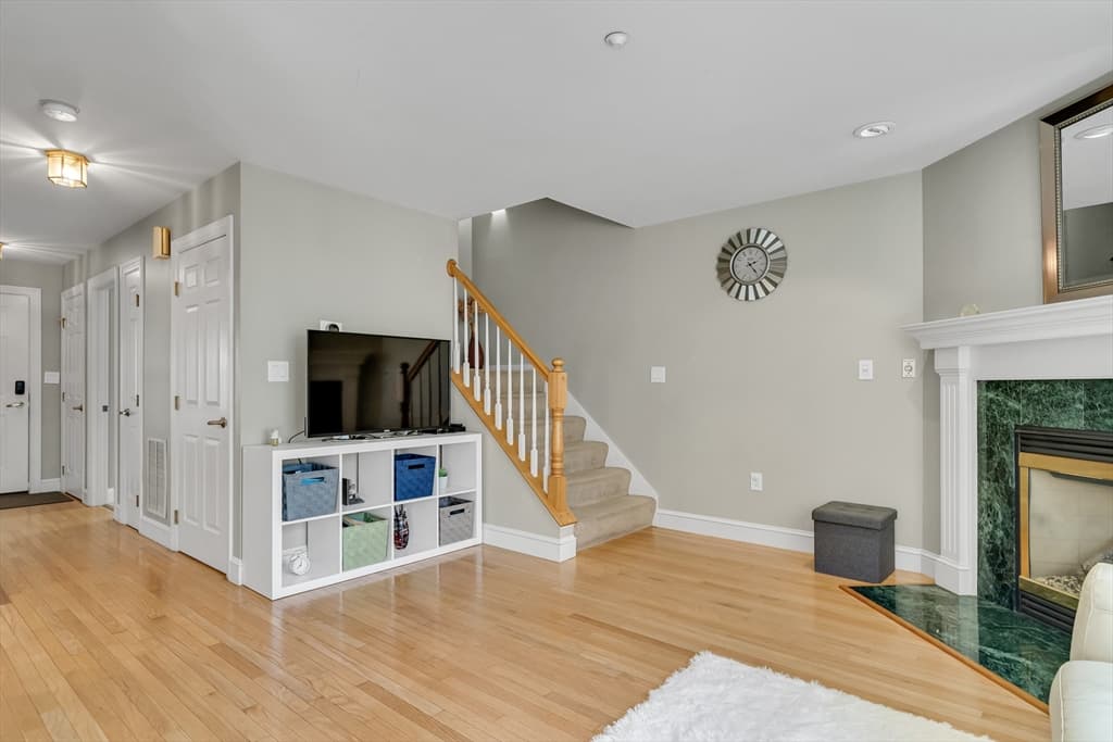 8 Edgemoor Cir #8 photo 2