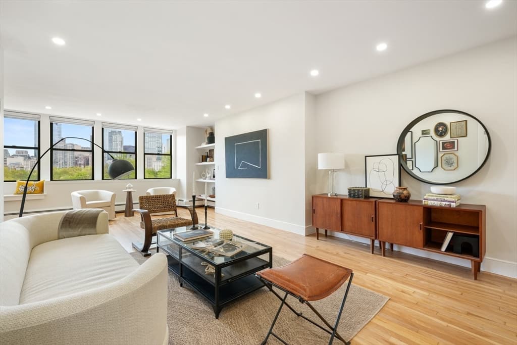 18-19 Arlington Street #53 photo 3