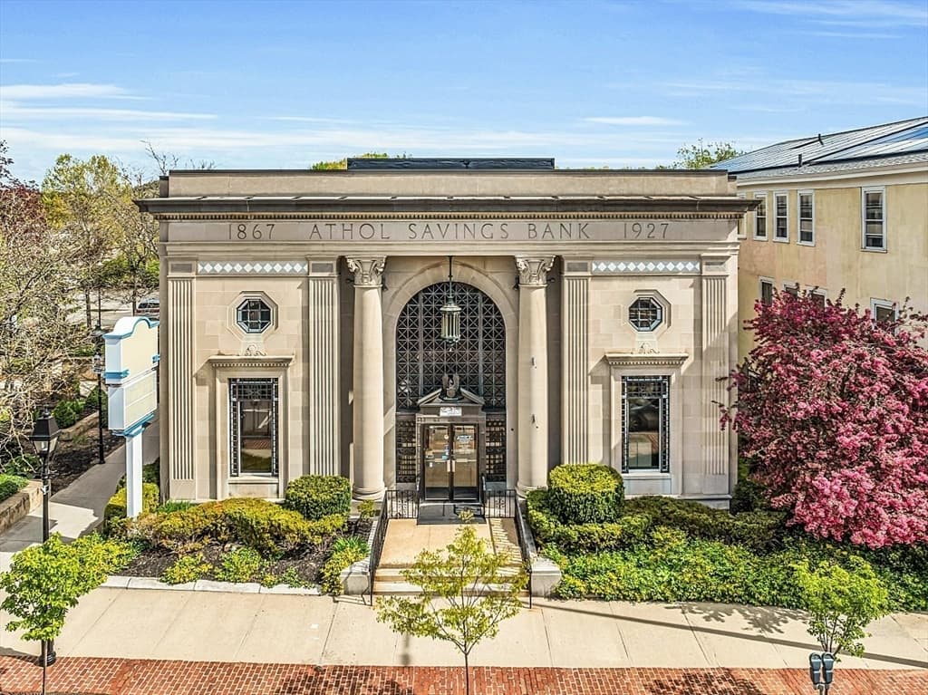 444 Main St
