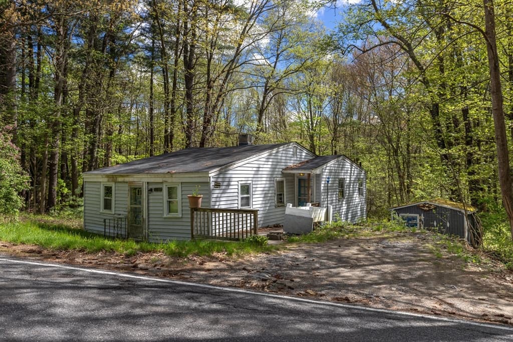 502 Brockelman Rd photo 2