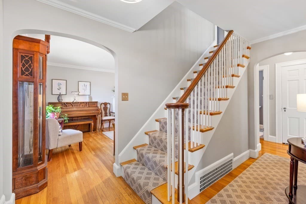 70 Gulliver St photo 5