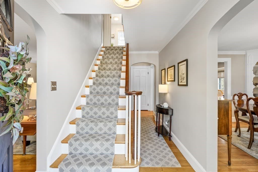 70 Gulliver St photo 4