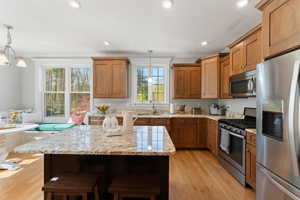 12 Stone Forest Ln photo 5