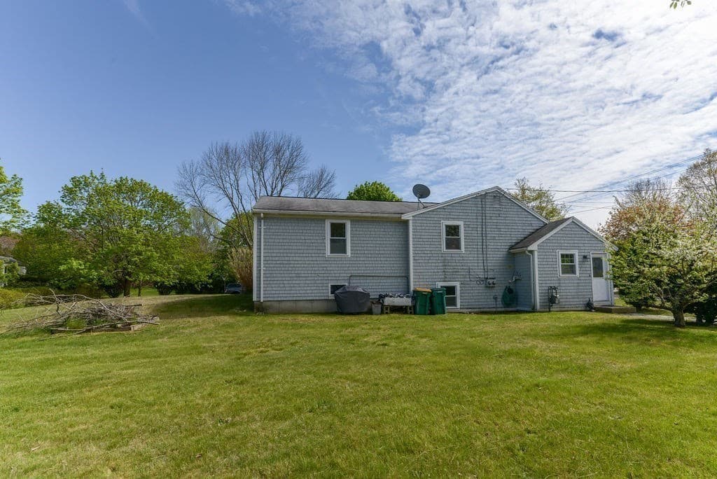 96 Country Way photo 3