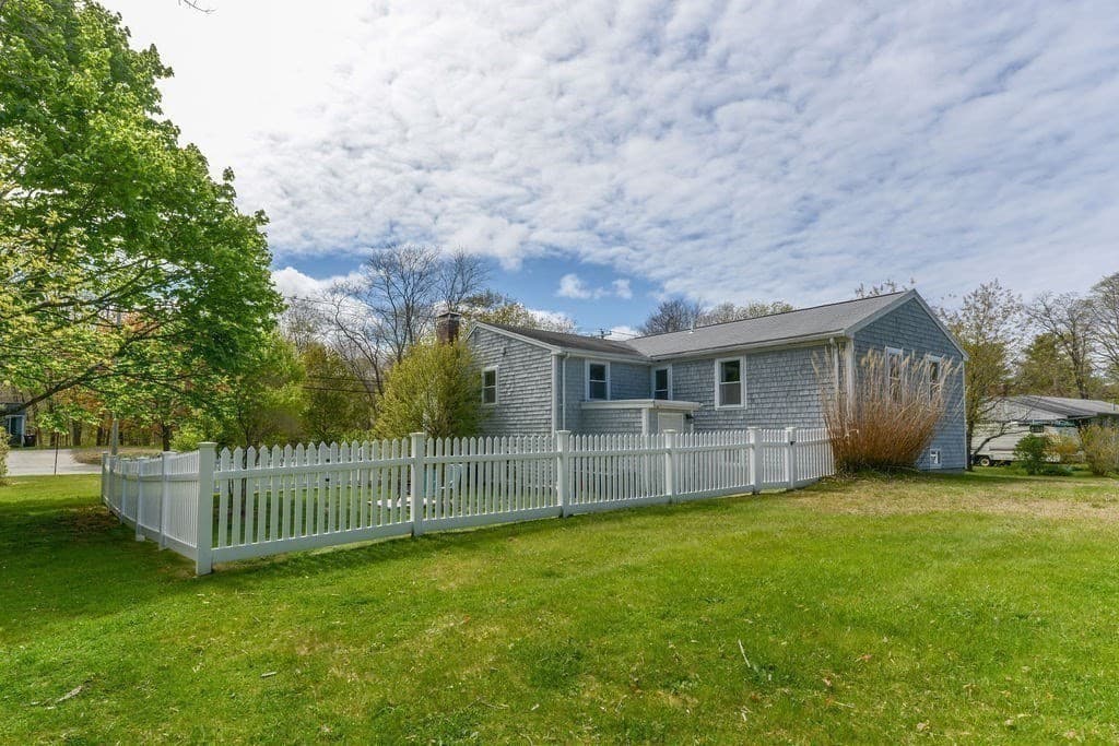 96 Country Way photo 4