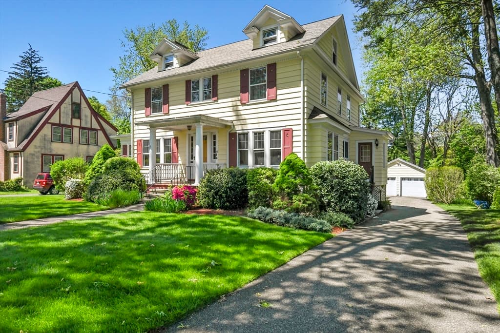 43 Rogers Ave photo 2