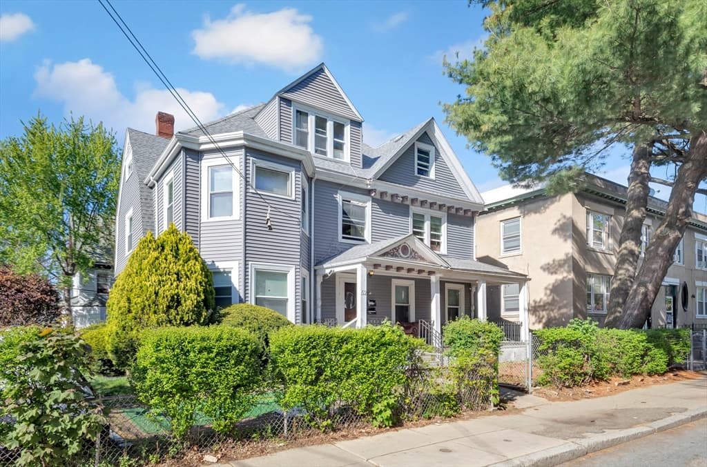 52 Ashford St photo 2