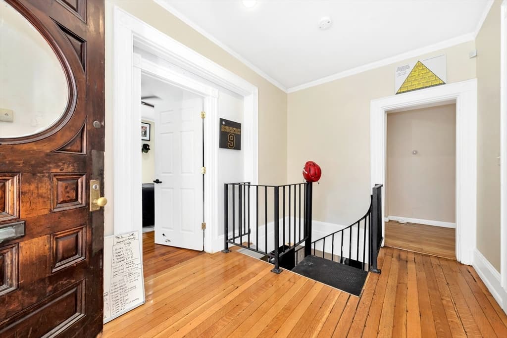 52 Ashford St photo 5
