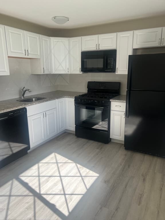 68 Fernview Ave #1 photo 4