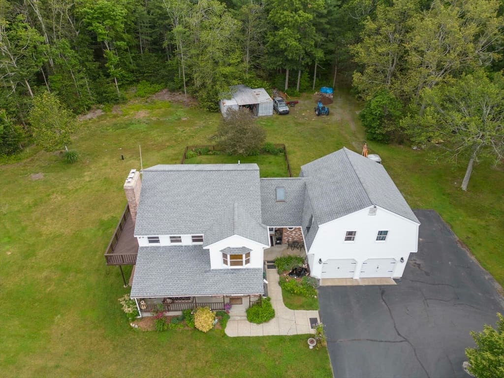 16 Hemlock Shore Road photo 3