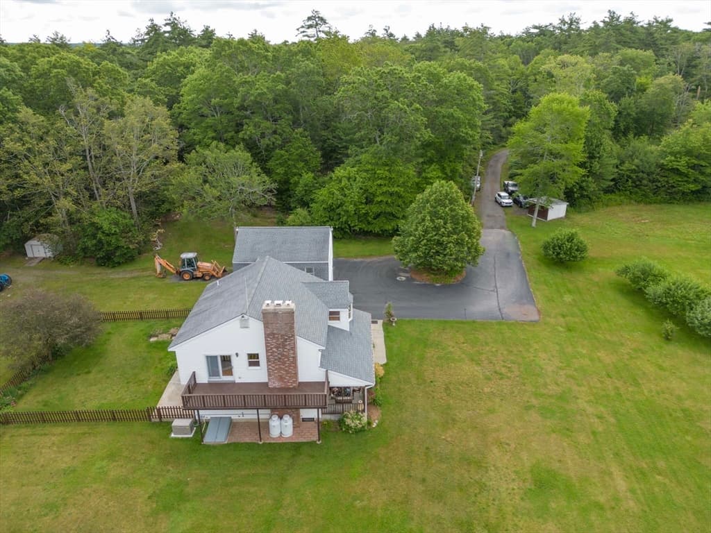 16 Hemlock Shore Road photo 4