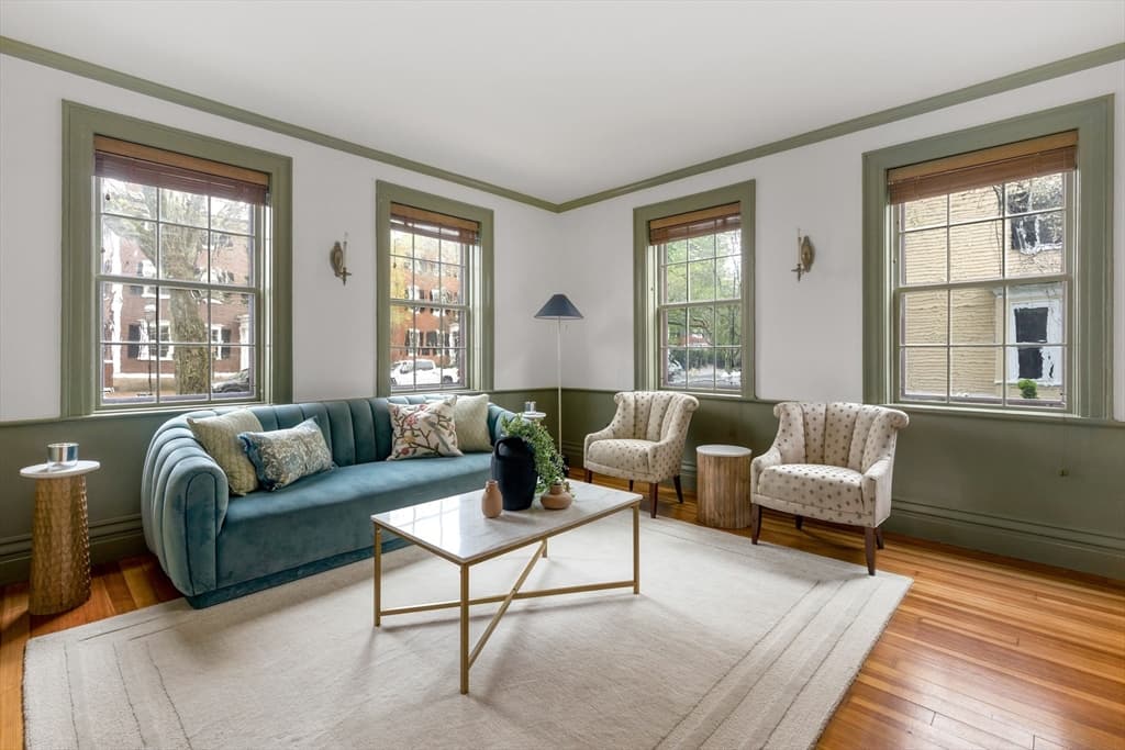 18 Chestnut St photo 5
