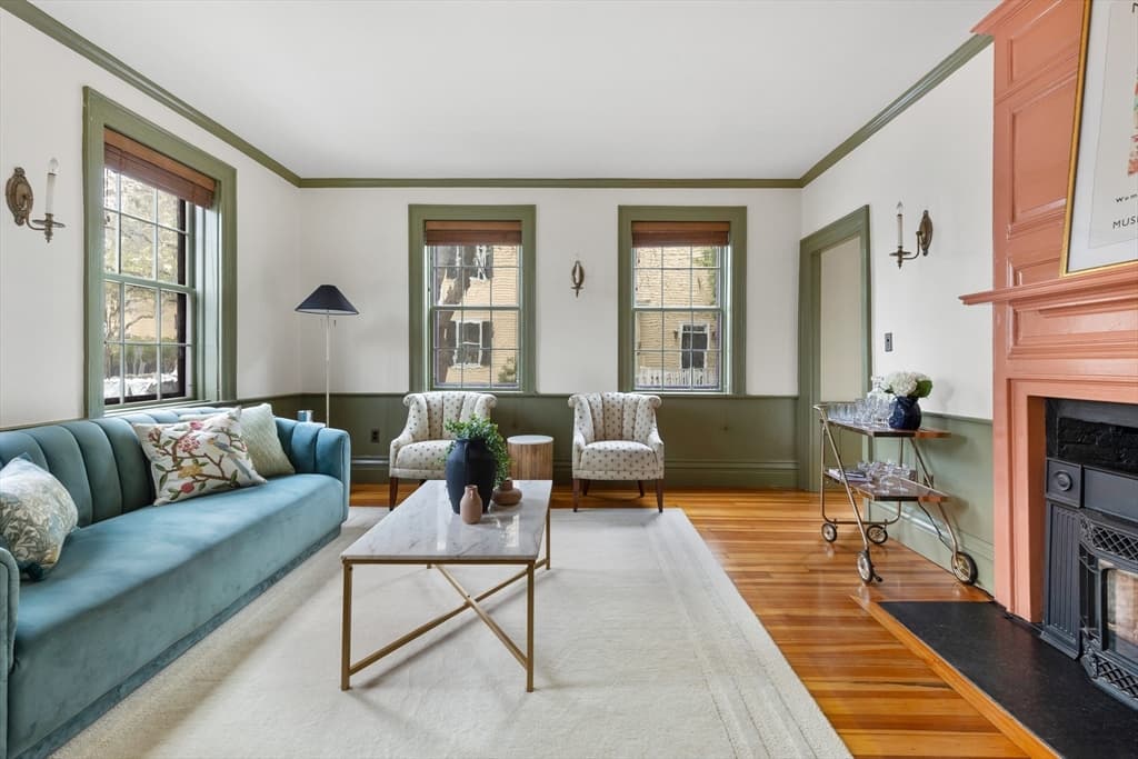 18 Chestnut St photo 4
