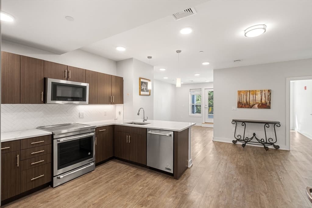 20 Penniman Rd #103 photo 2