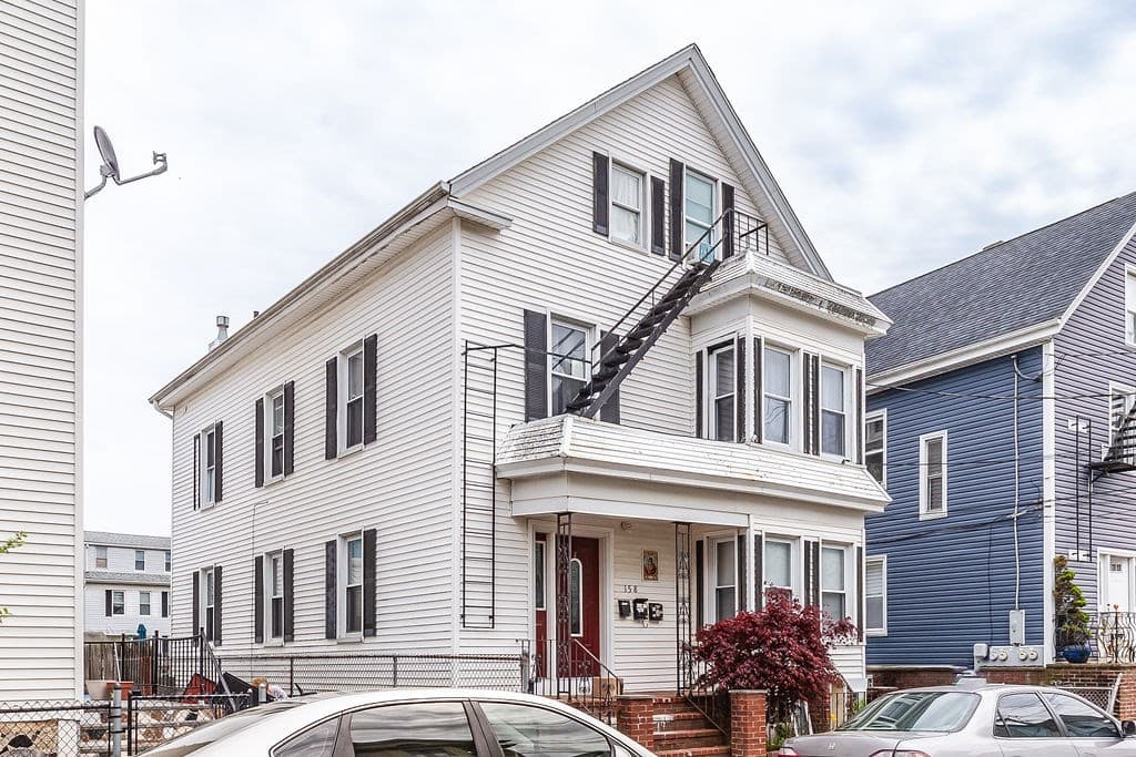 158 Crapo St