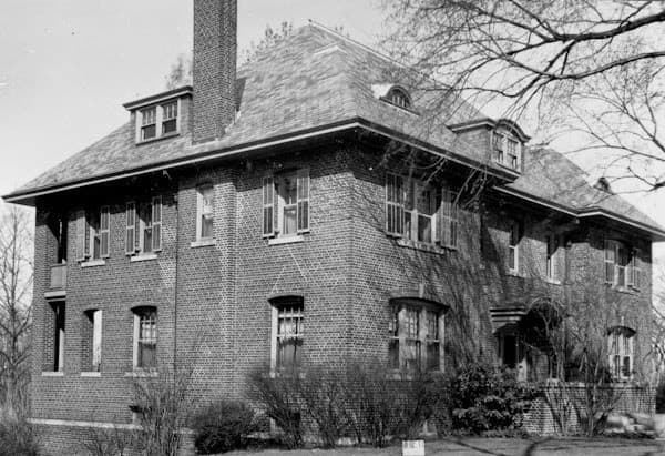 86 Bowdoin Street photo 3