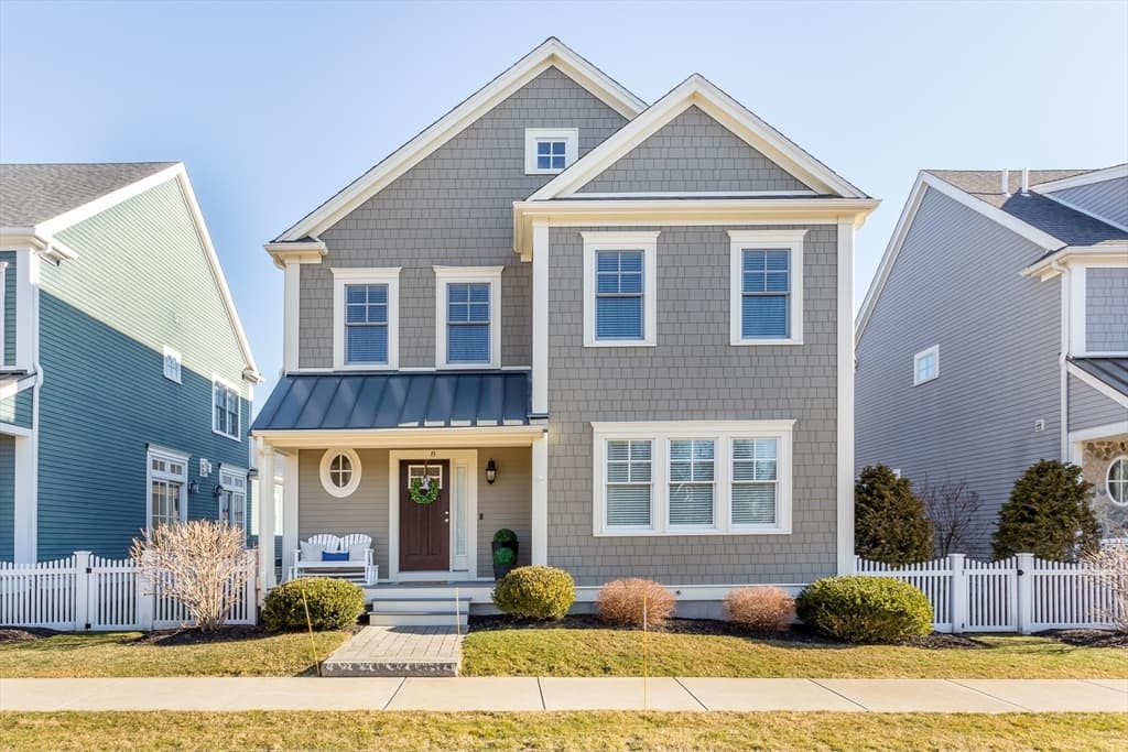 8 Cooks Farm Rd #8