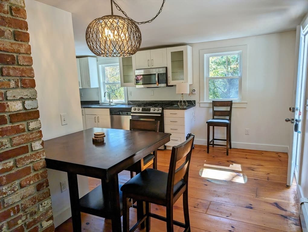 67 Huckleberry Ln photo 3
