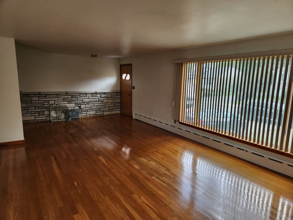 16 Pierce St photo 5