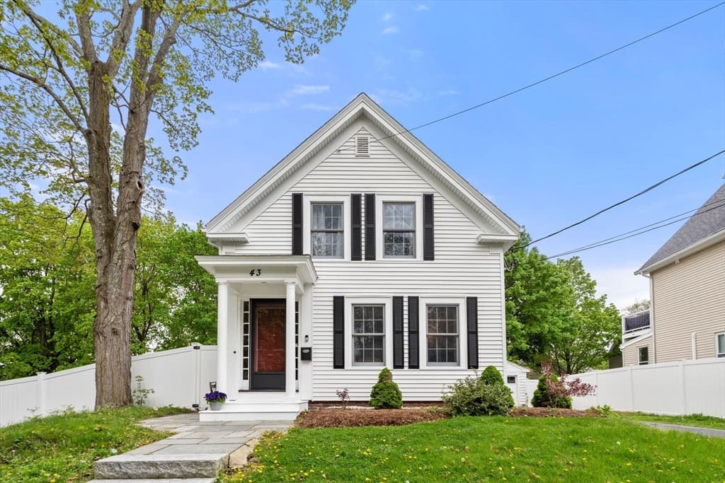43 Village St