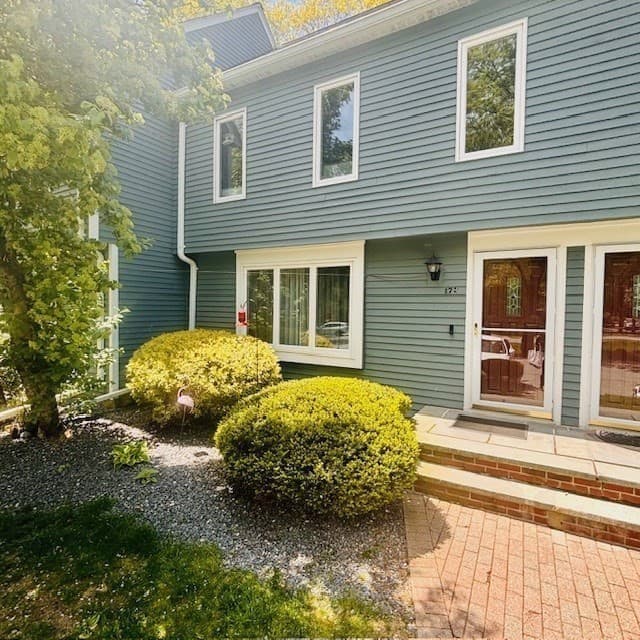 17 Village Way #C photo 3