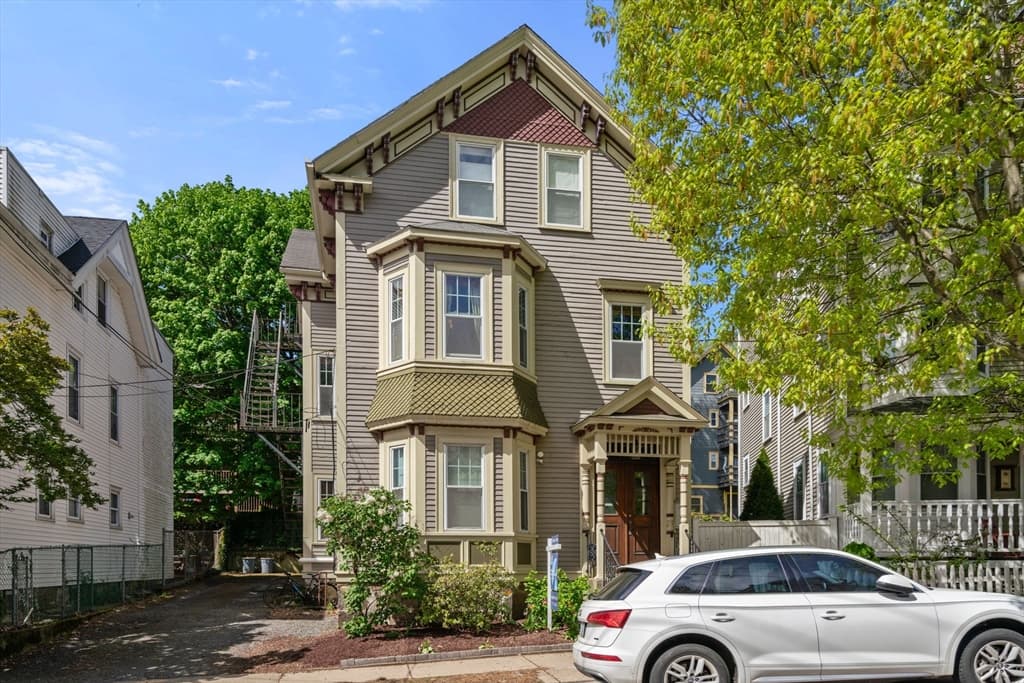 55 Mozart St #2