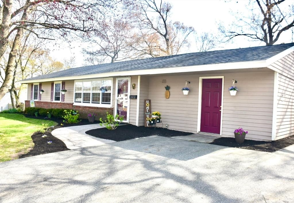 157 Errol Rd