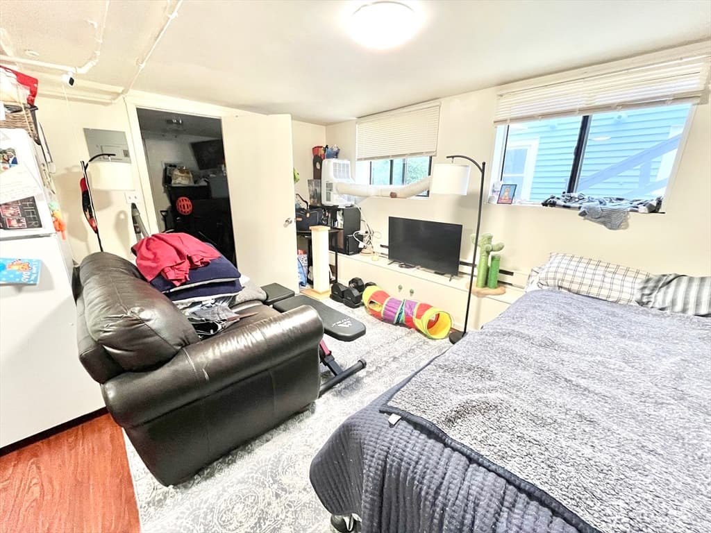 9 Cedar St #B photo 5