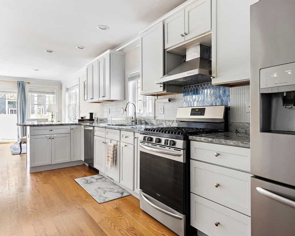 42 Richardson St #42 photo 5