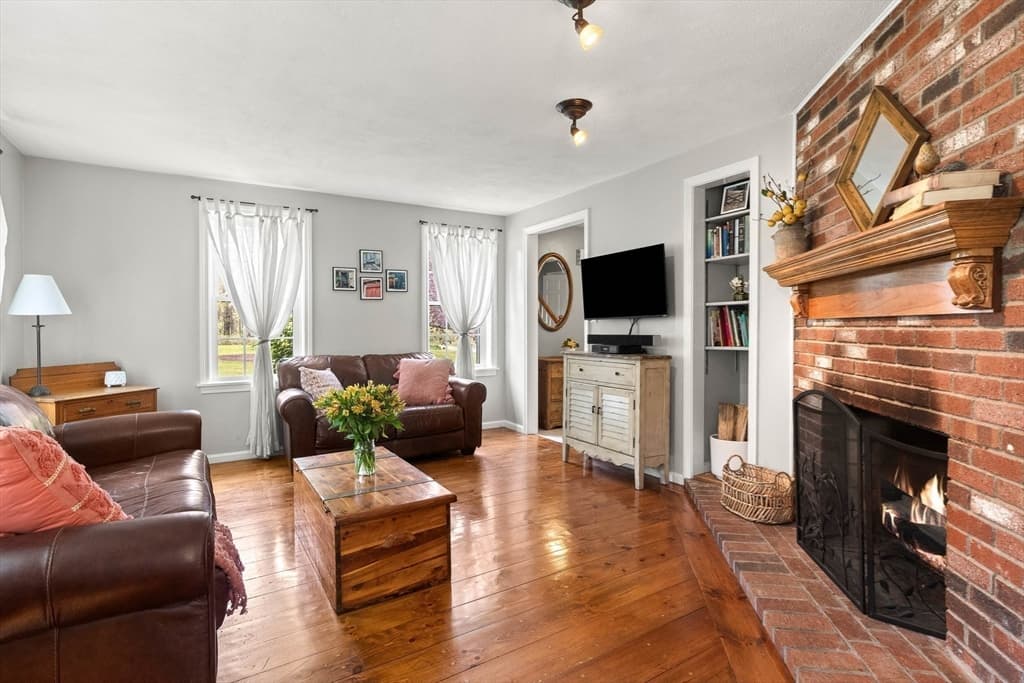 42 Stewart St photo 5