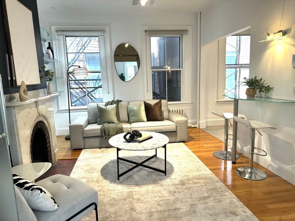 5 Goodwin Pl #2