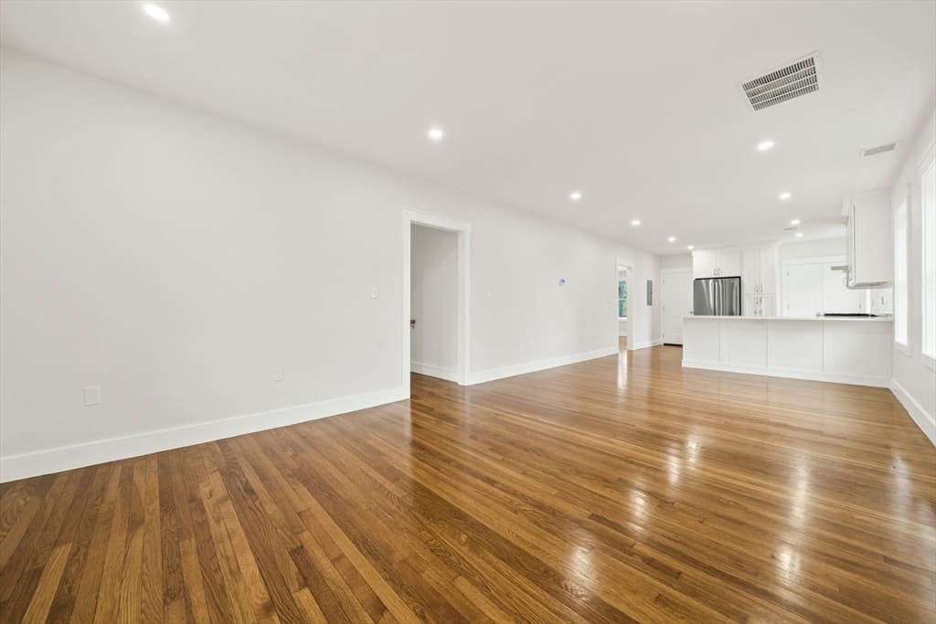 10 Whitford St. #10 photo 5