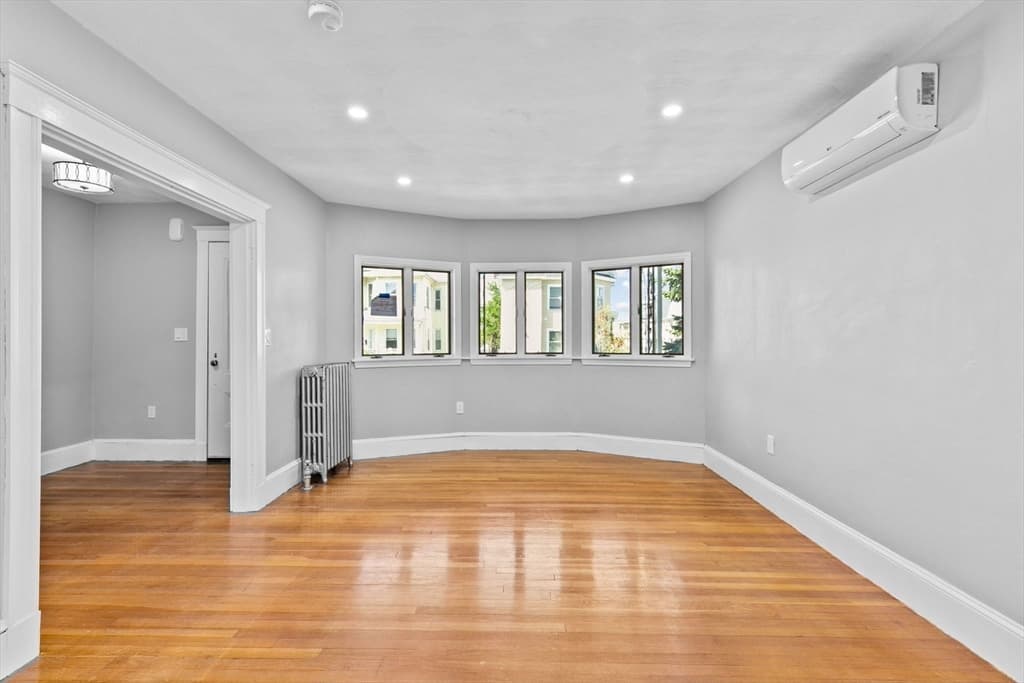 28 Medford St #1 photo 2